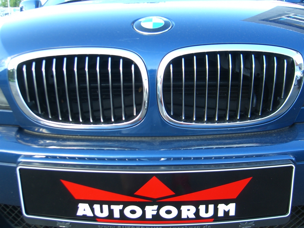 Ein BMW mit Kennzeichen halter Autoforum Augsburg